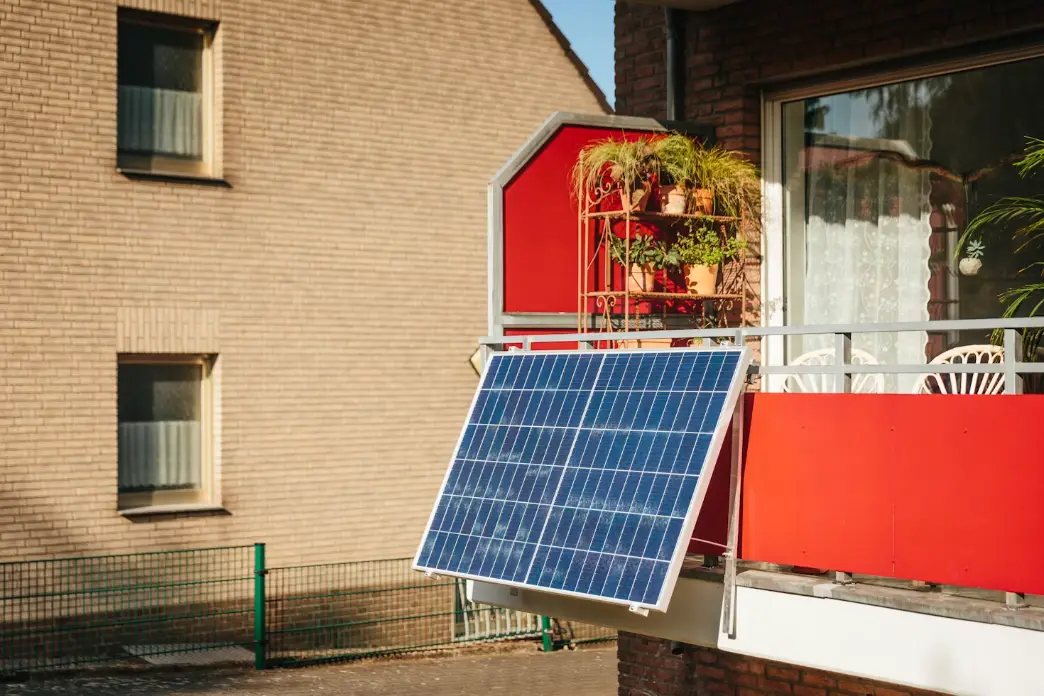 Balcony Solar Battery 2026: Is It Worth Buying? ROI & Buyer Guide