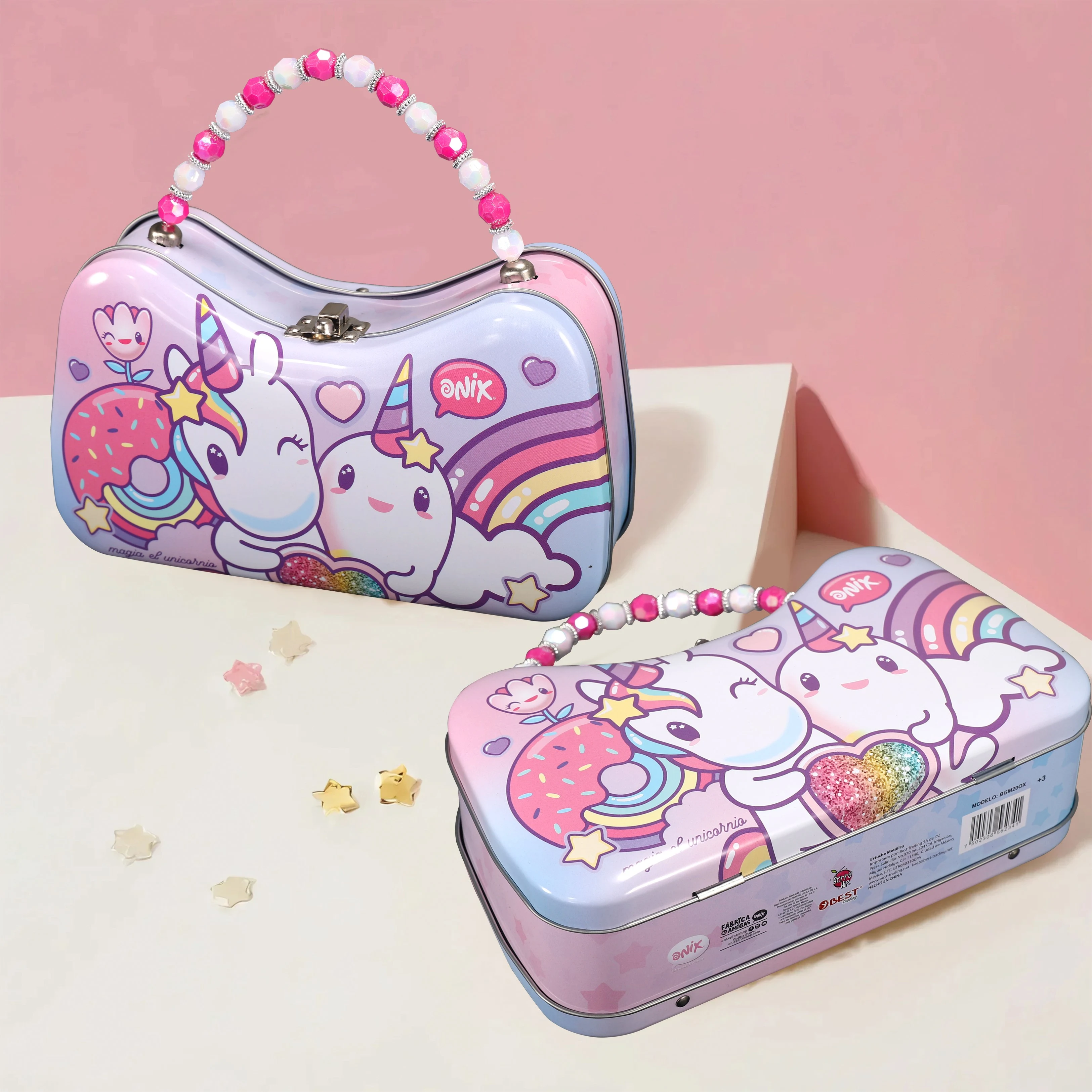 unique shpe lunch box