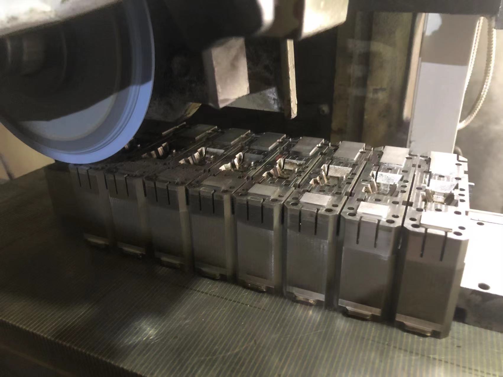 solar cable connectors mold machining