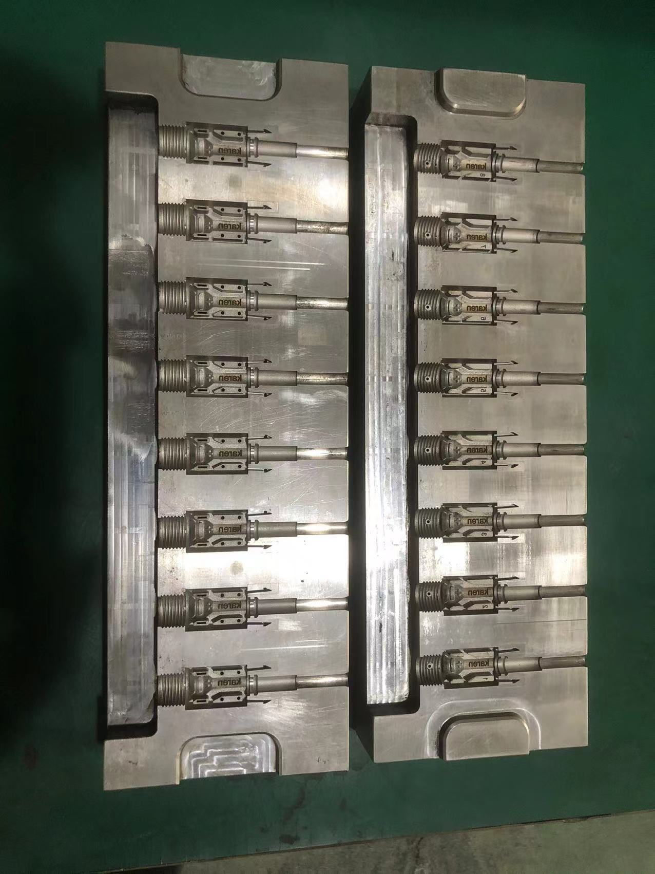 OEM solar cable connectors for customers