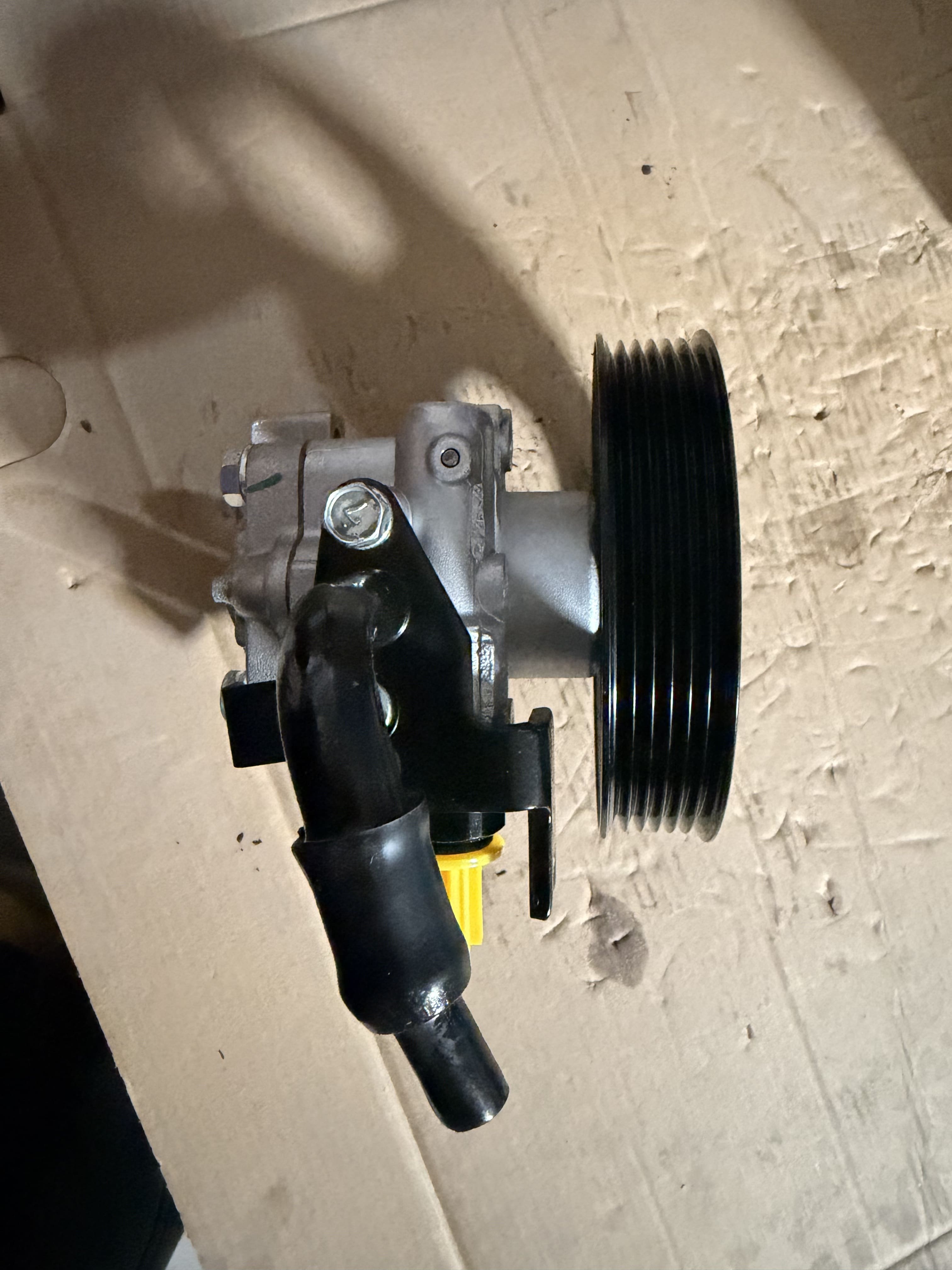 Steering pump
