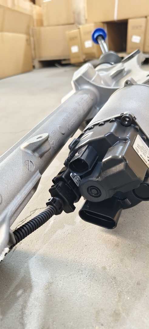 STEERING RACK