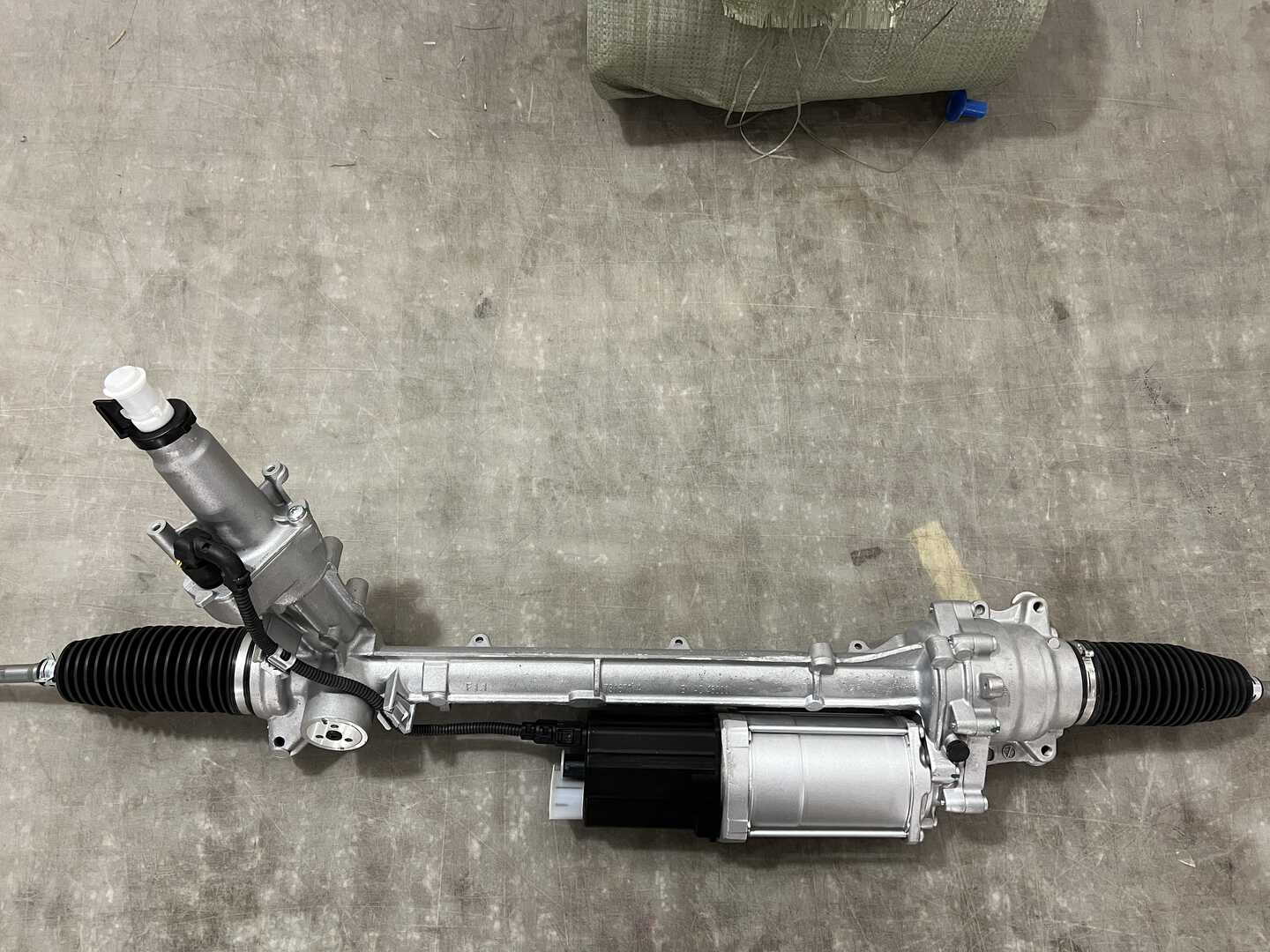 STEERING RACK