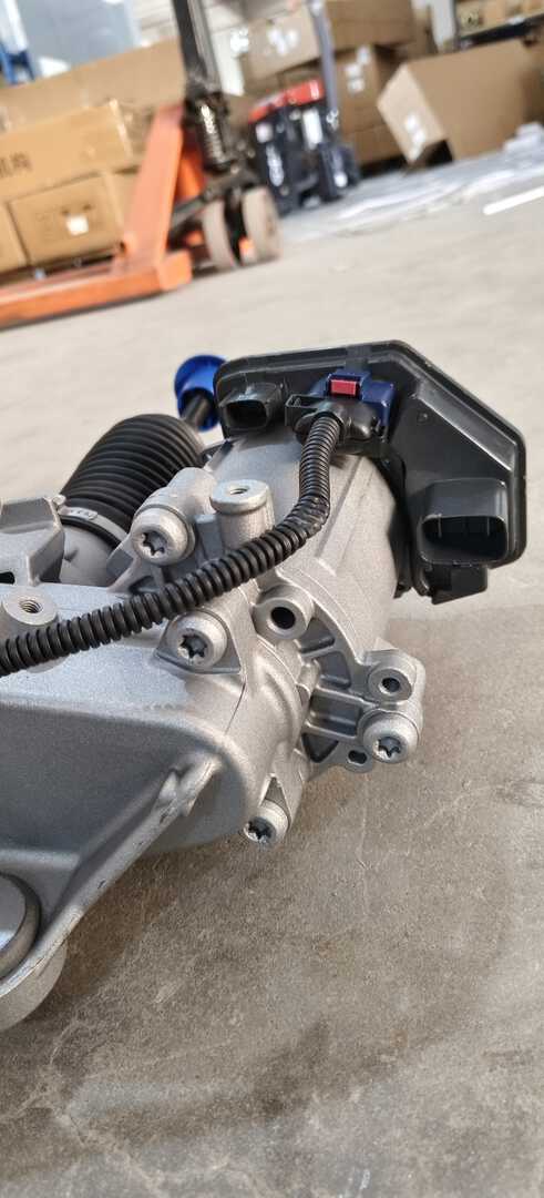 STEERING RACK