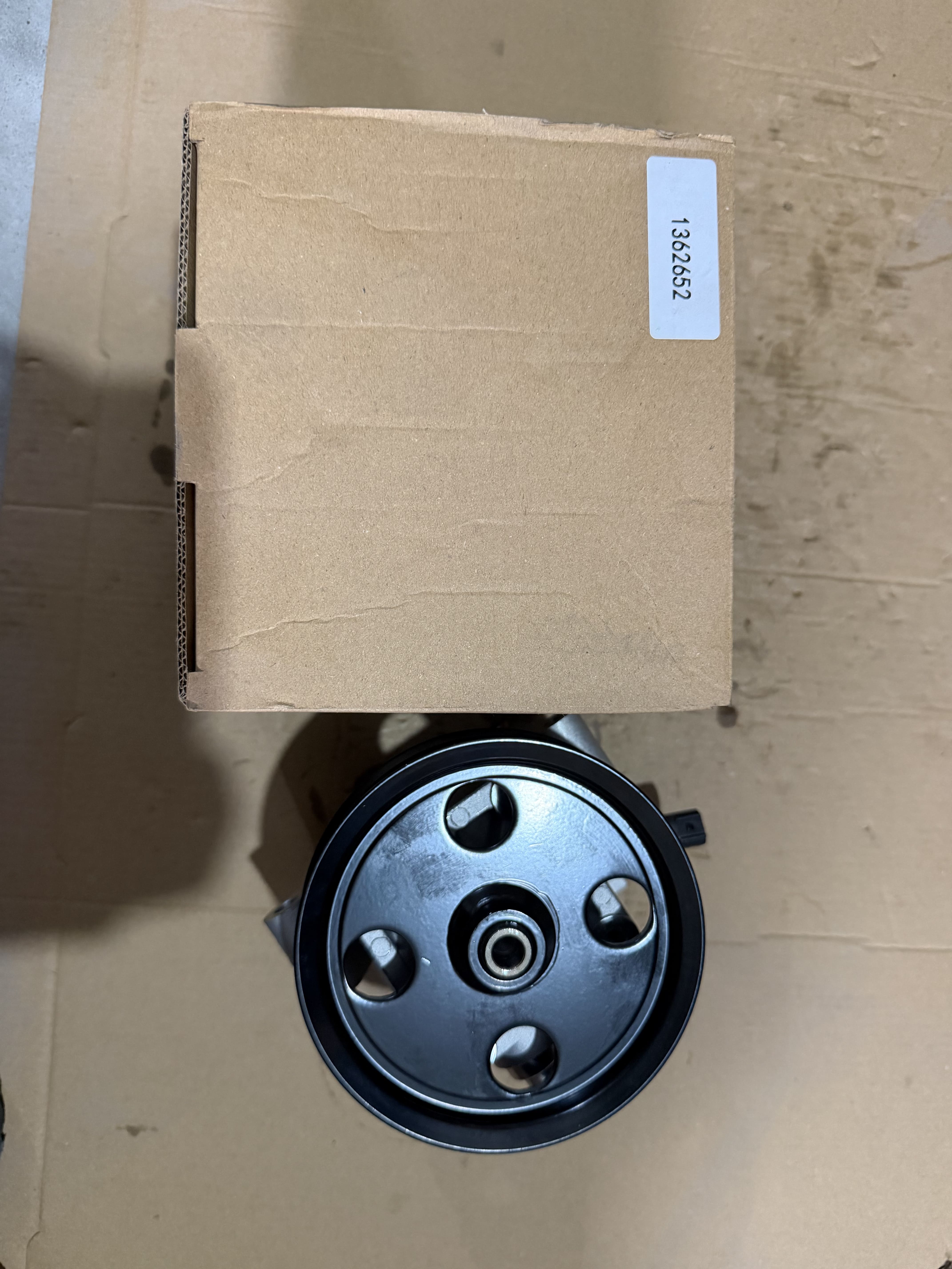 1362652 Power Steering Pump For Ford Focus C-Max