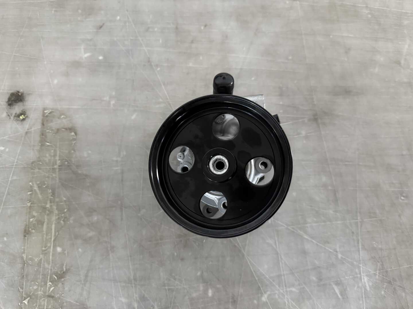 Mercedes-Benz W204 C63 AMG Power Steering Pump 0064668801