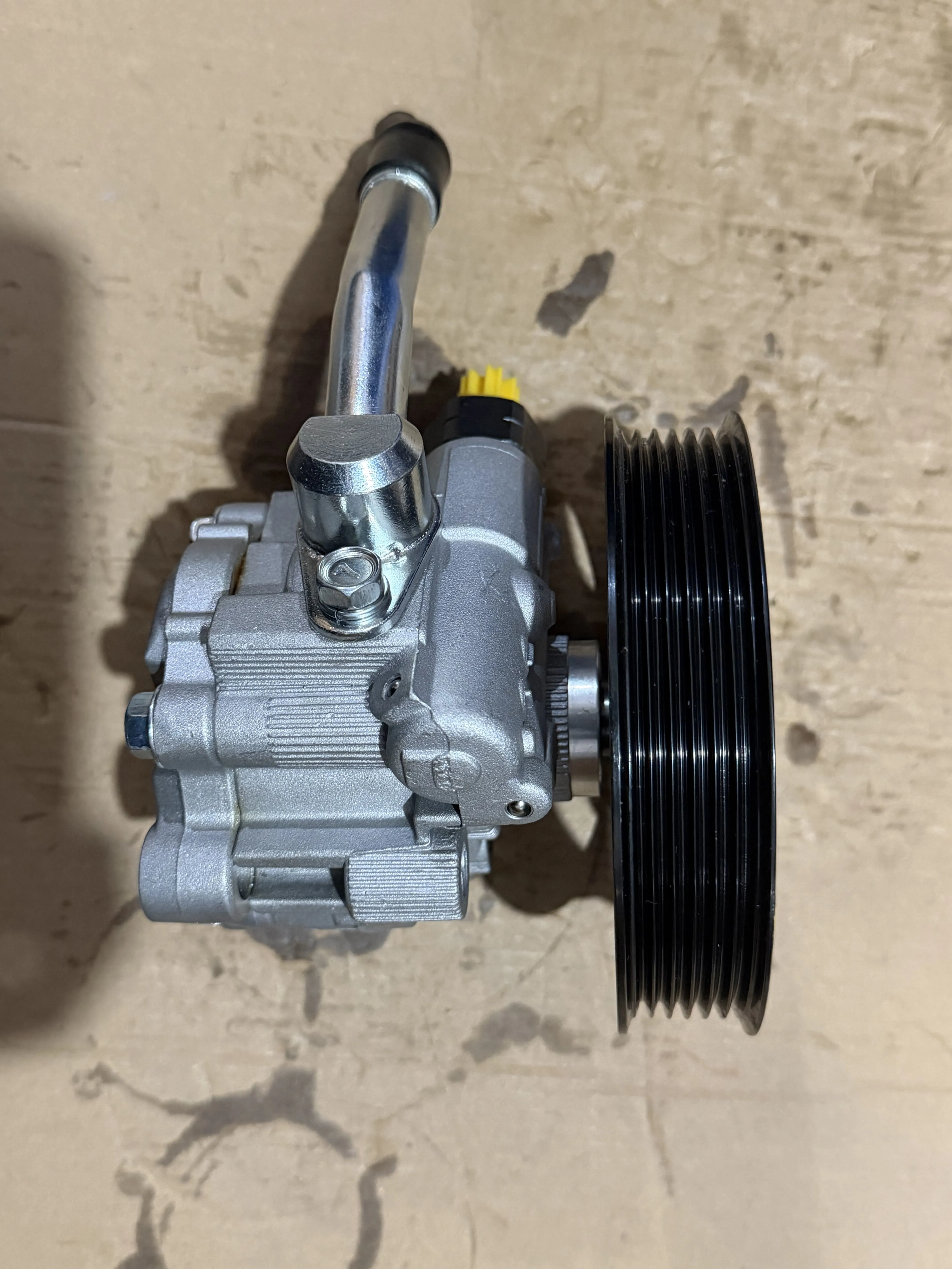 Steering pump