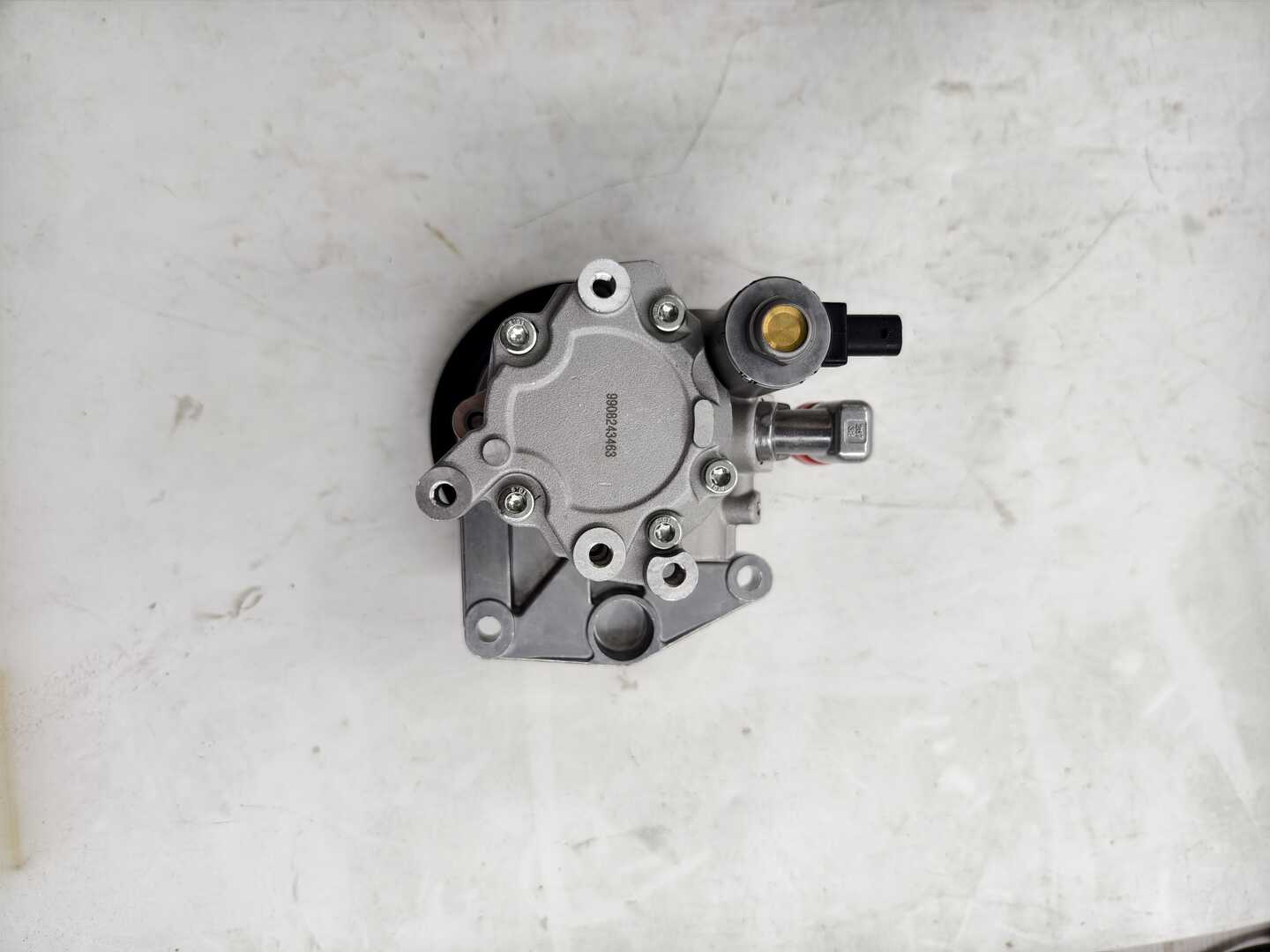 Mercedes-Benz W212 Power Steering Pump 0064664401