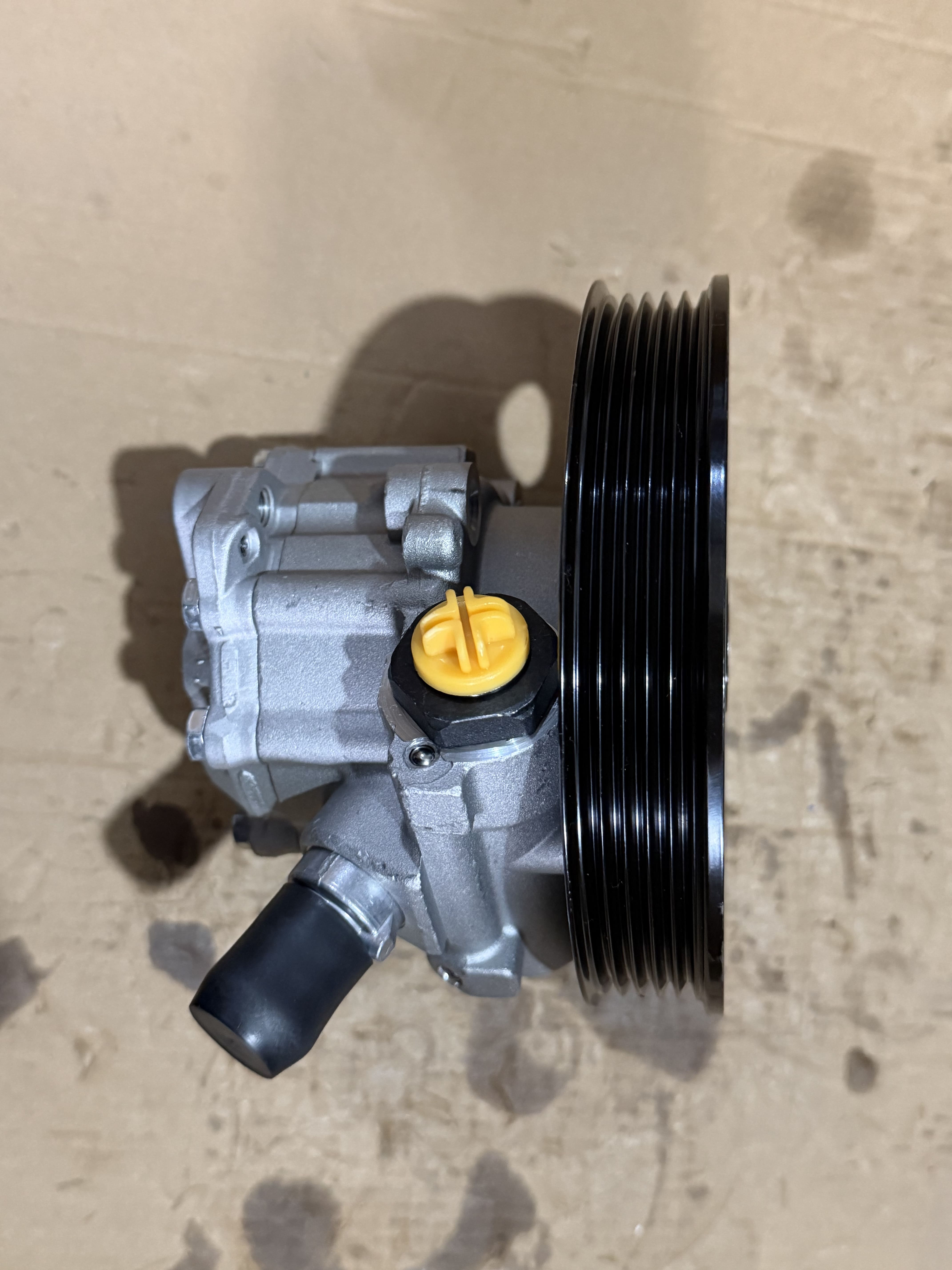 Steering pump