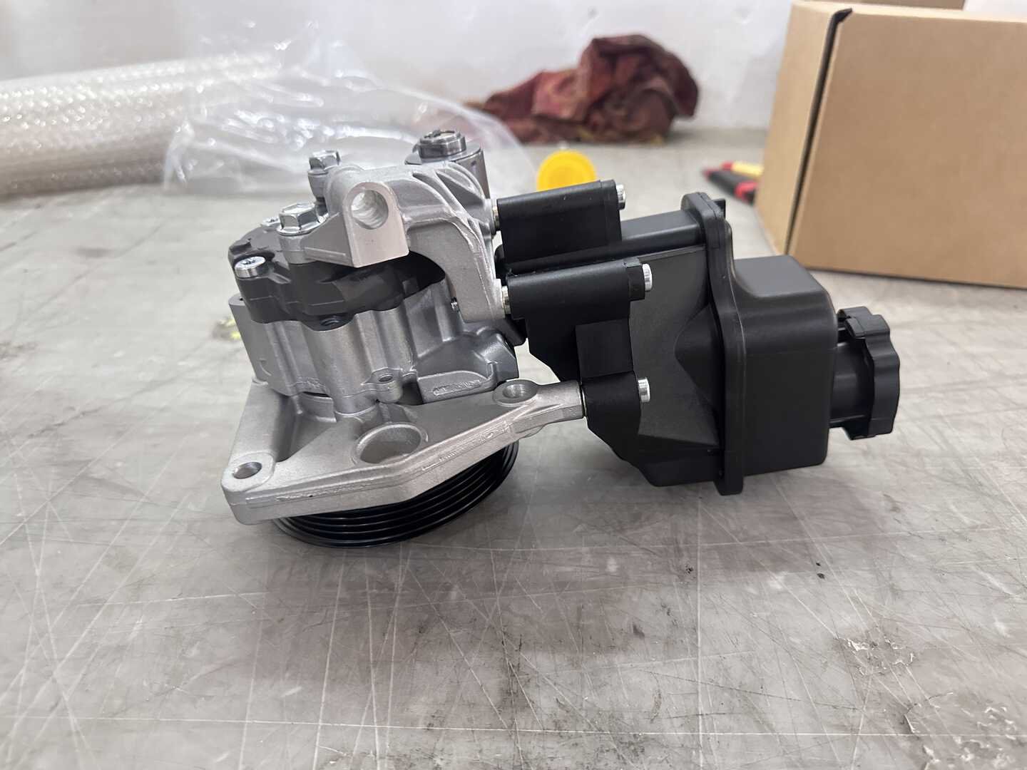 0064665801 Power Steering Pump For Mercedes-Benz SLK350 R172