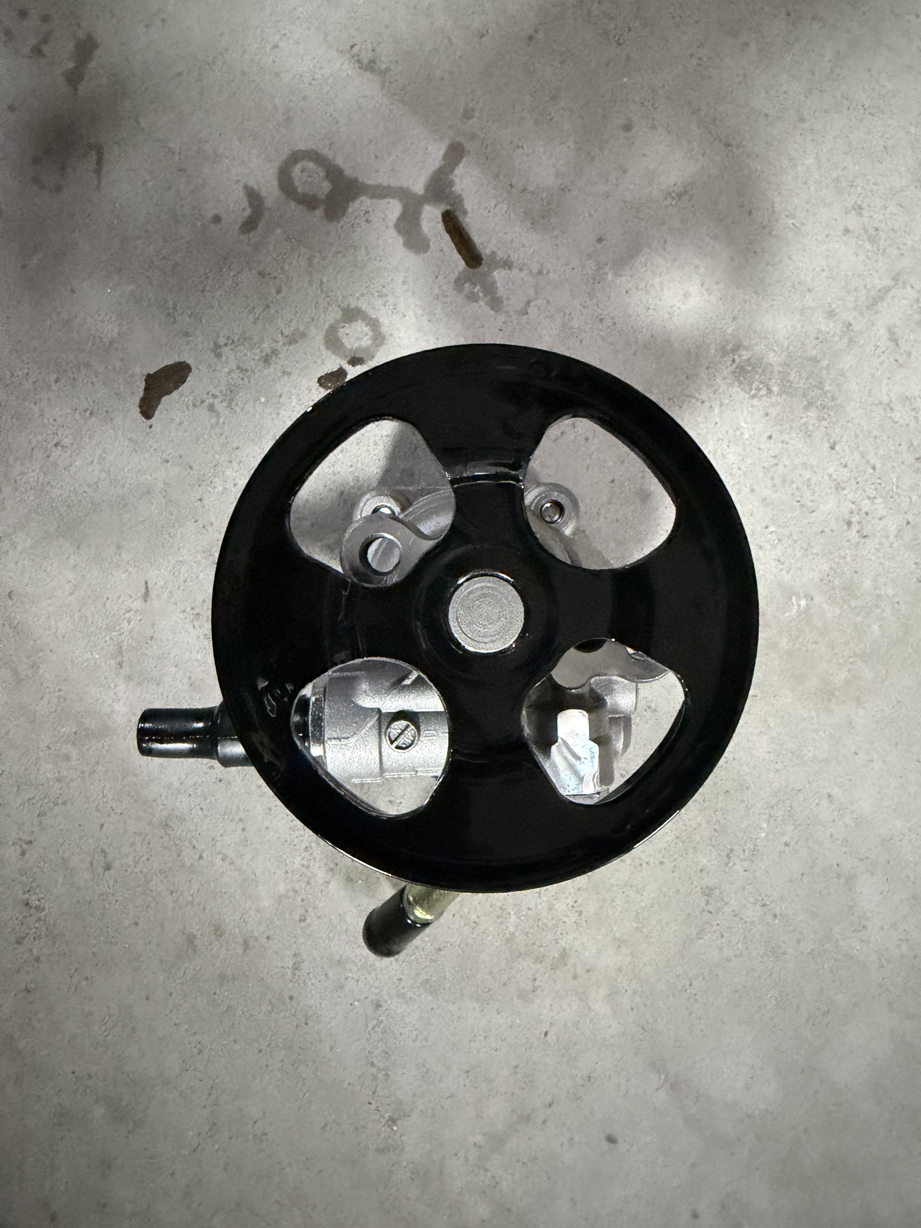 Steering pump