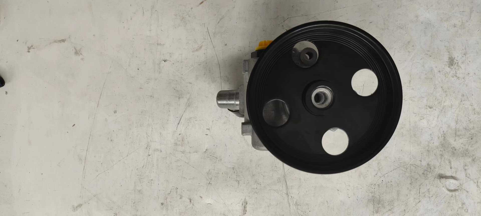 Mercedes-Benz Sprinter W906 Power Steering Pump 0034669301