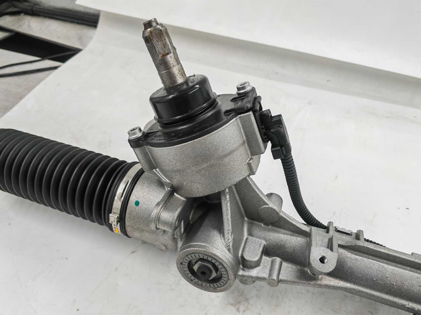 FUCHI LR046038 Electric Steering Rack