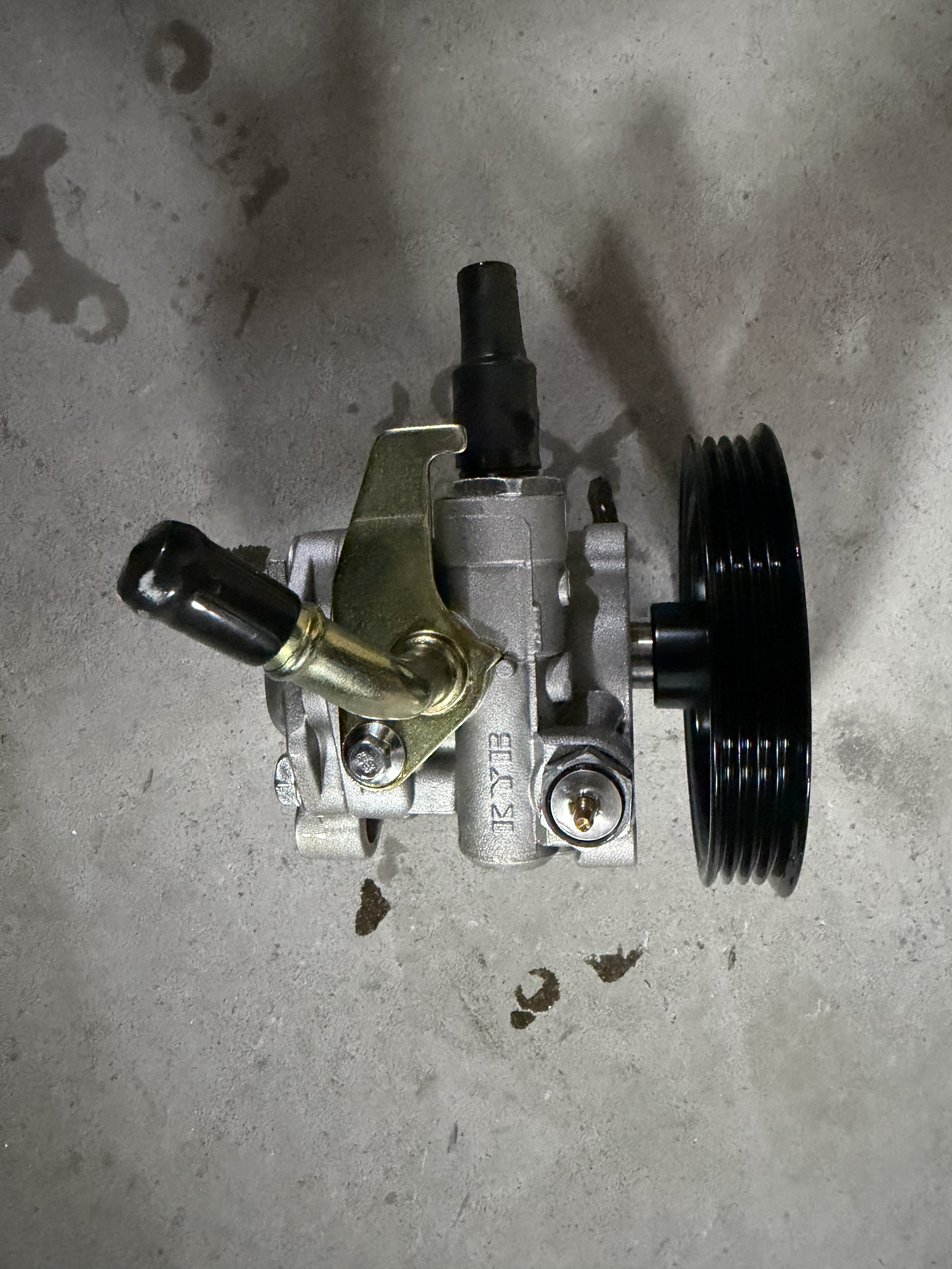 Steering pump
