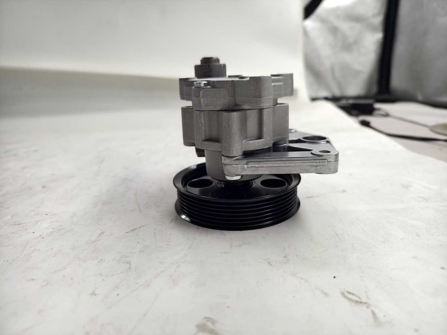 Steering pump