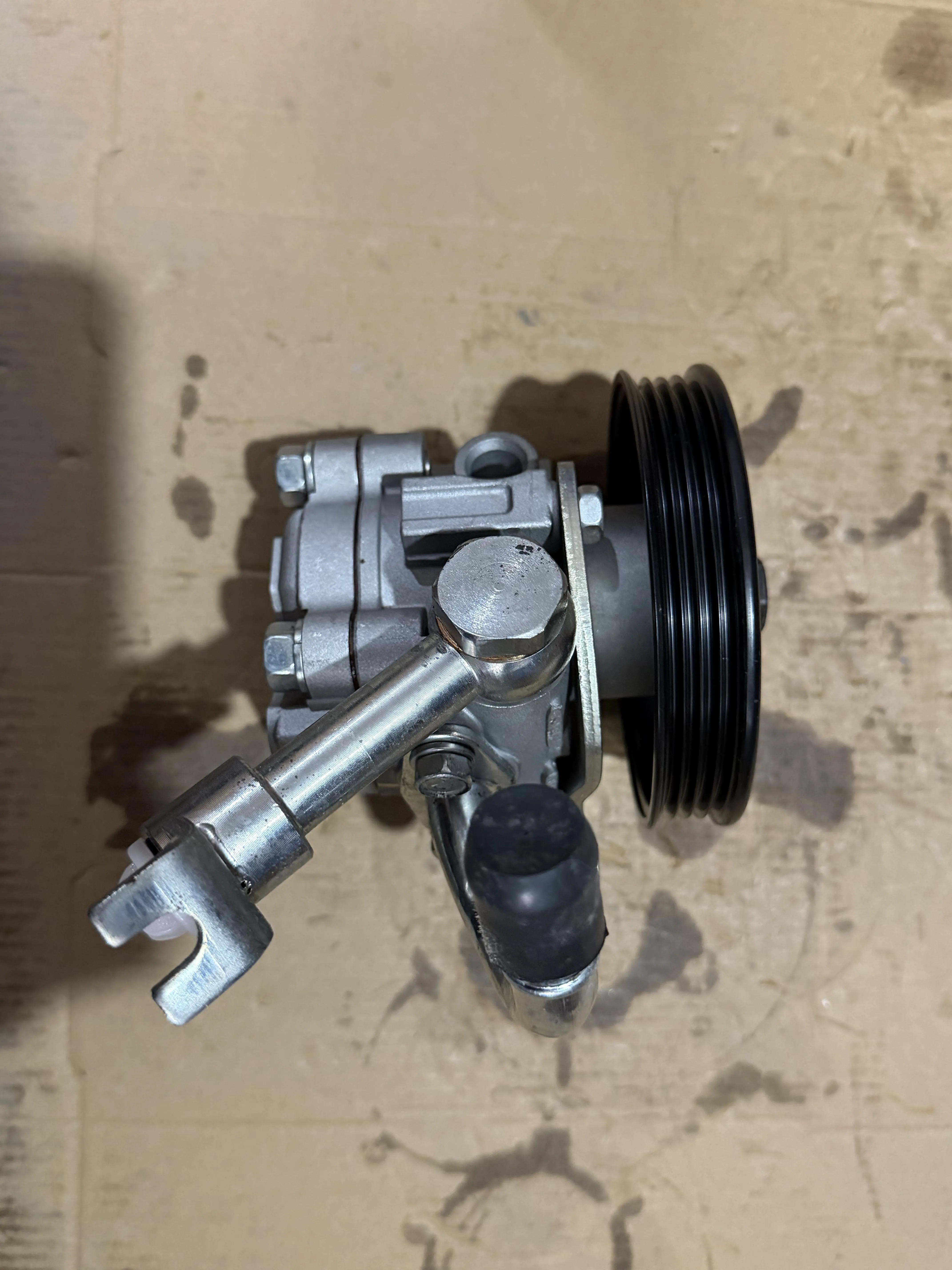 Steering pump