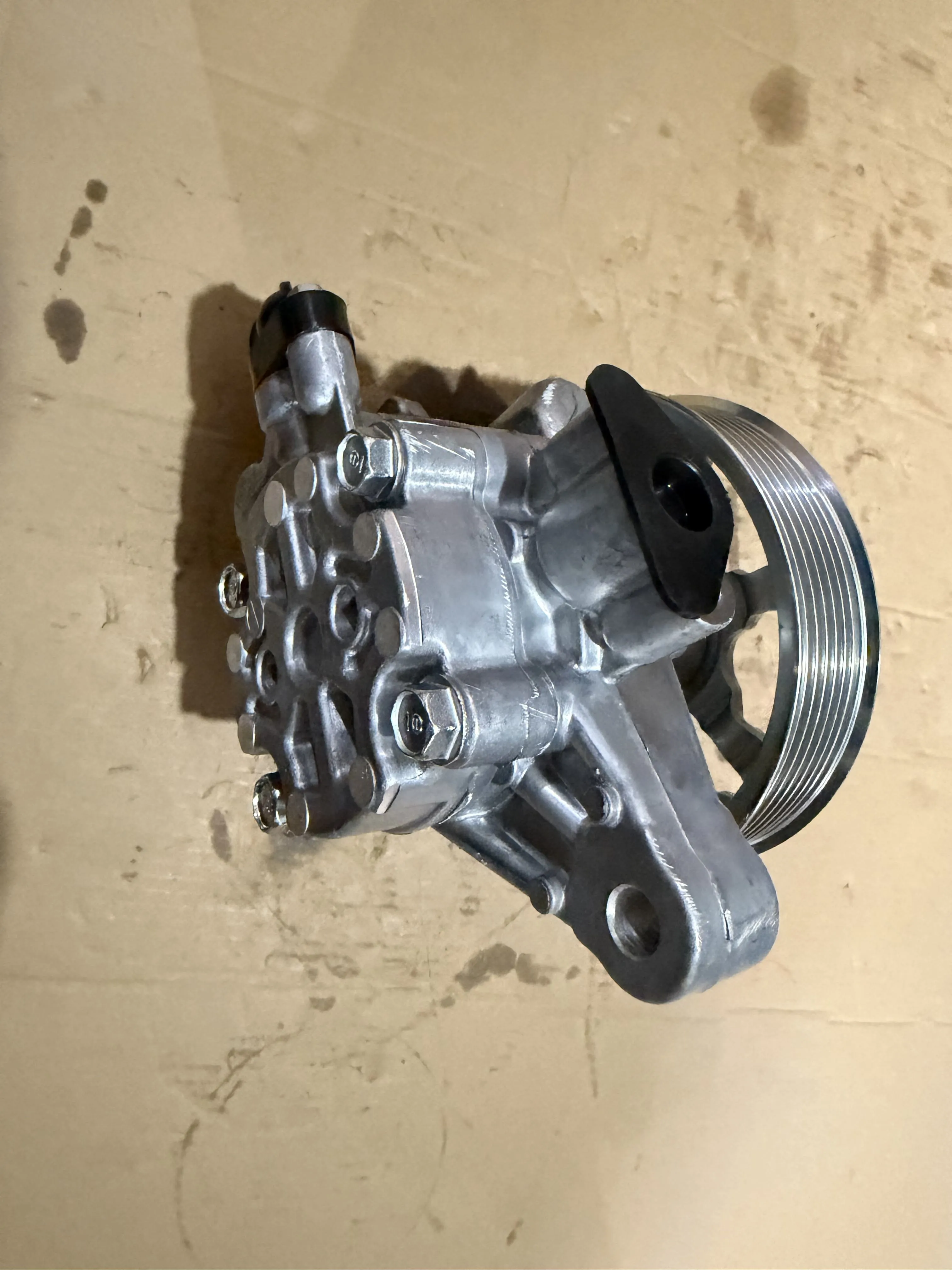 Steering pump