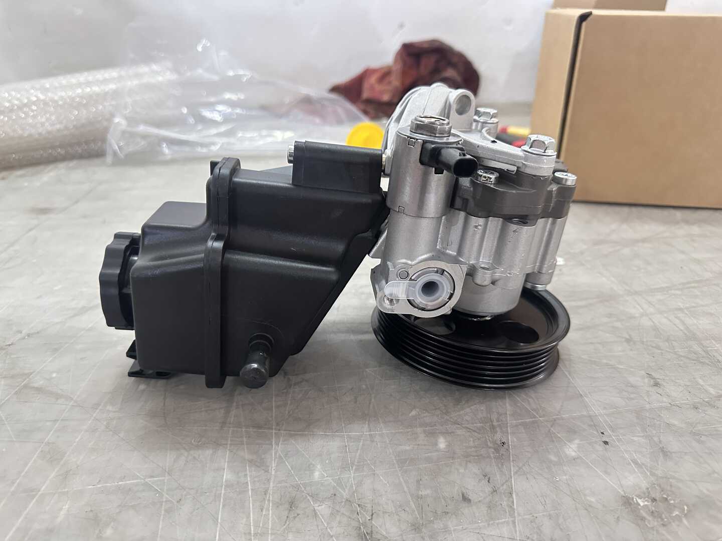 0064665801 Hydraulic Steering Pump For Mercedes-Benz