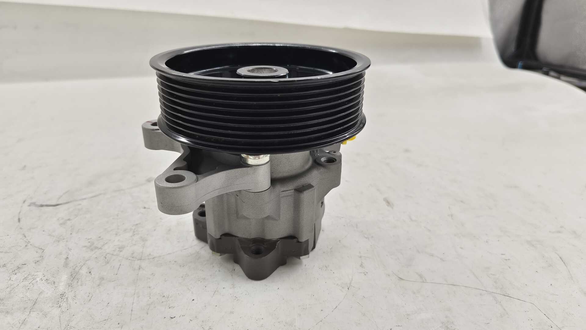 Steering pump