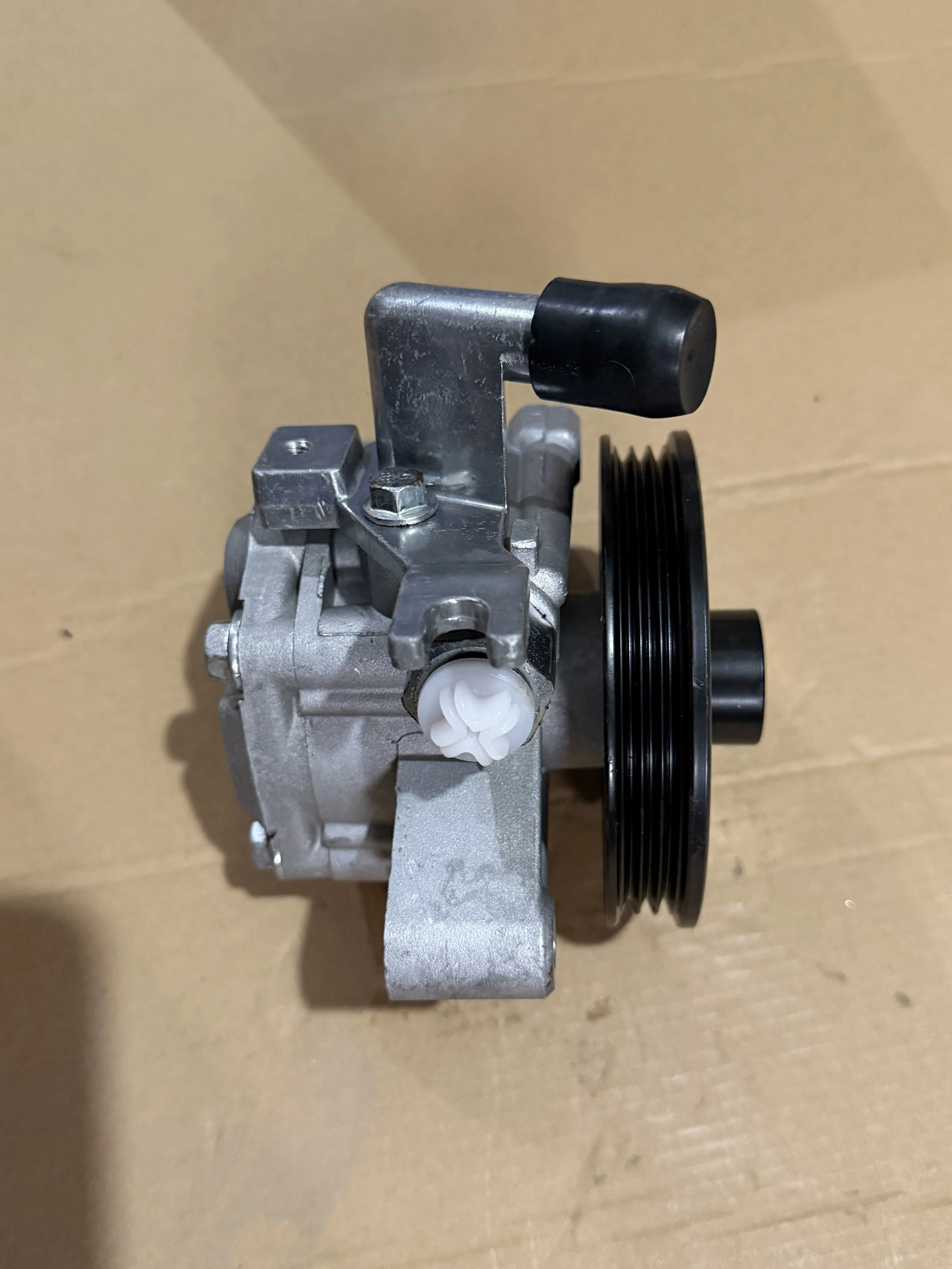 Steering pump