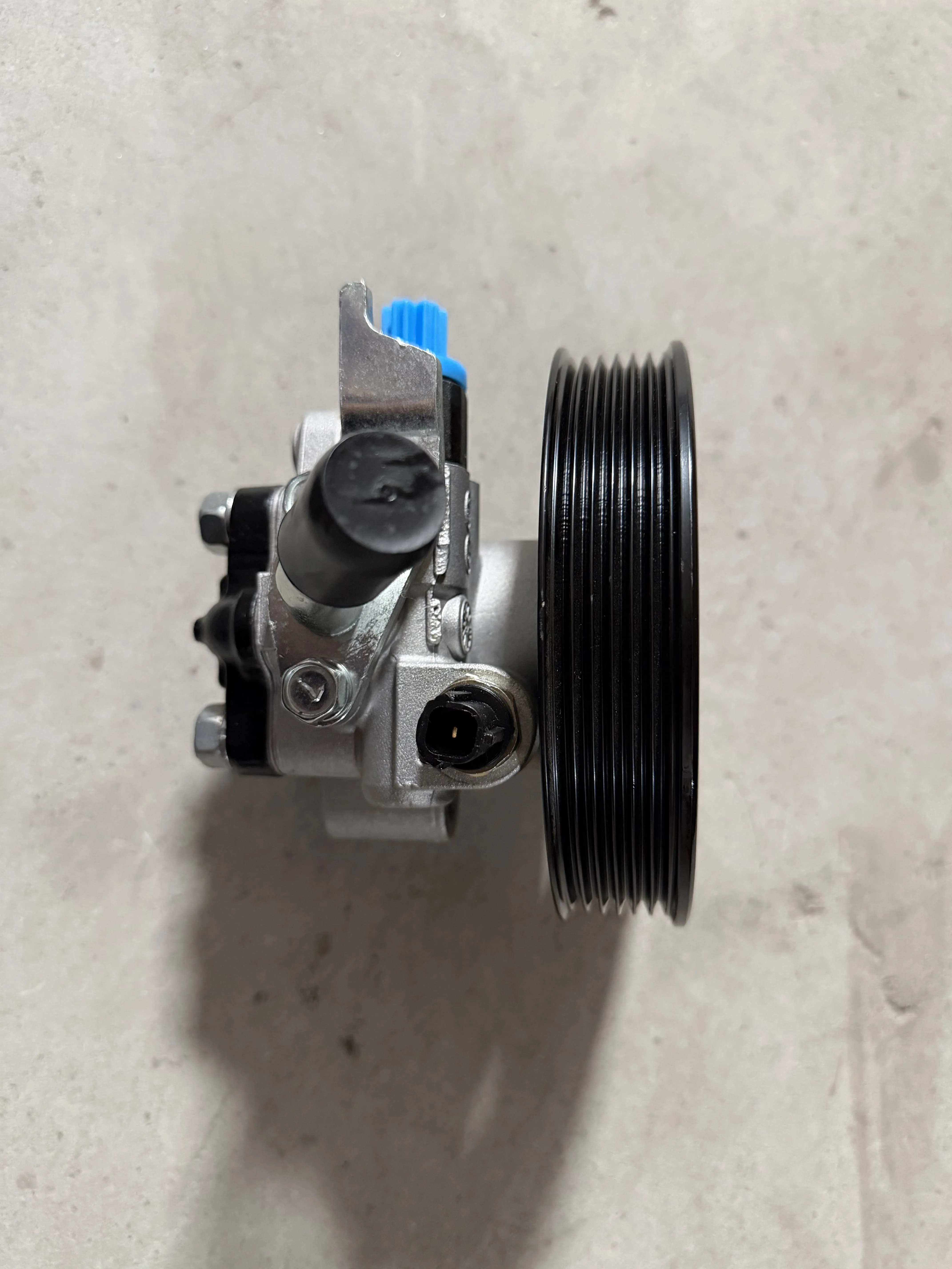 Steering pump