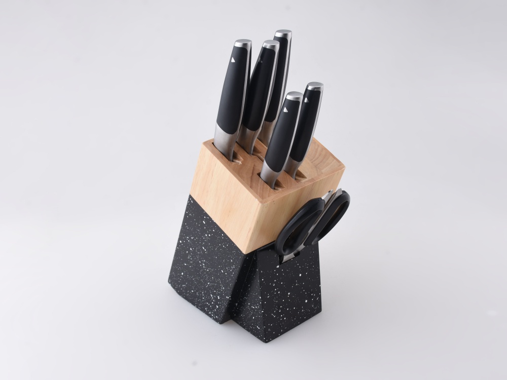 Professional kitchen knife storage