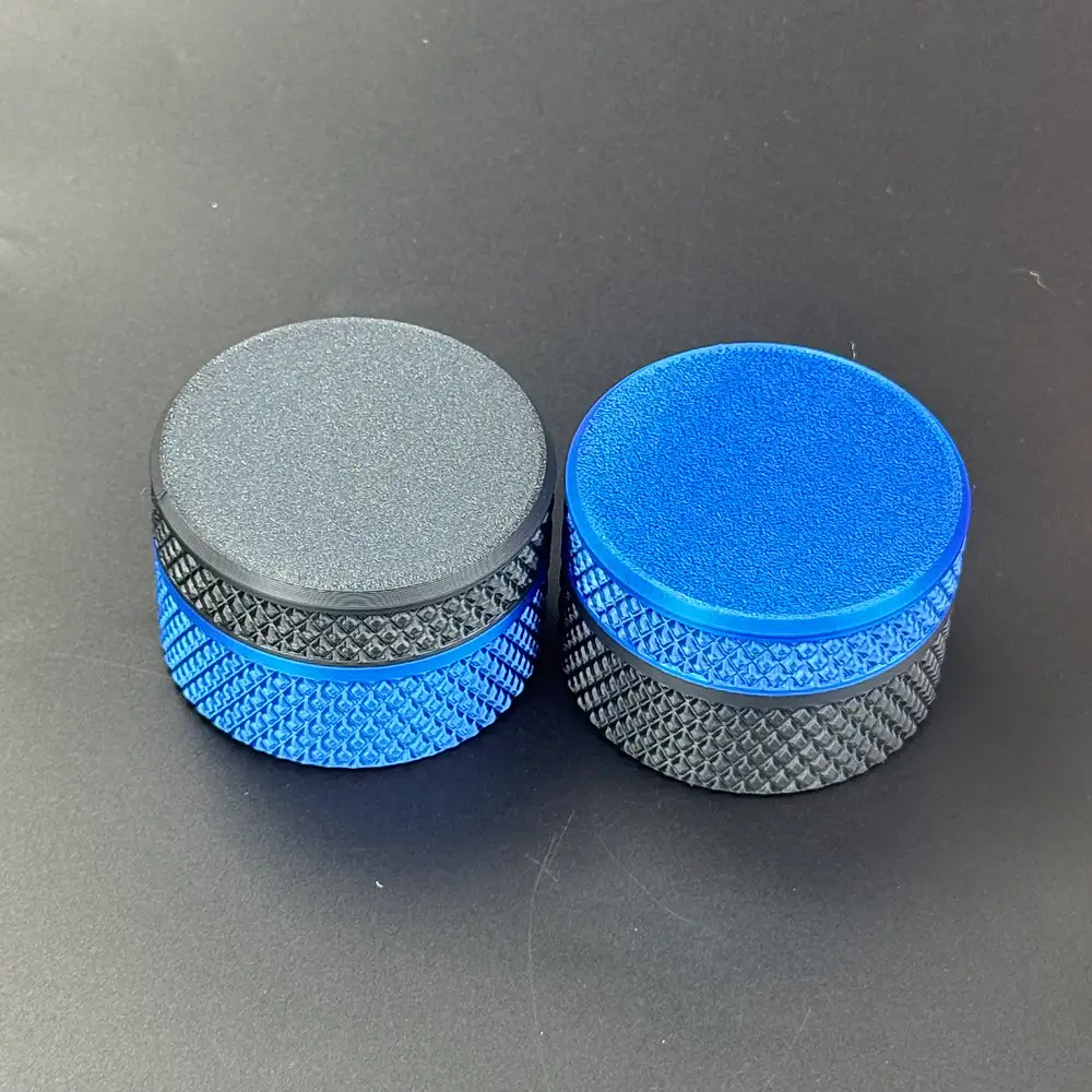 the crossed lids on the blue and grey cases, already looking wrong
