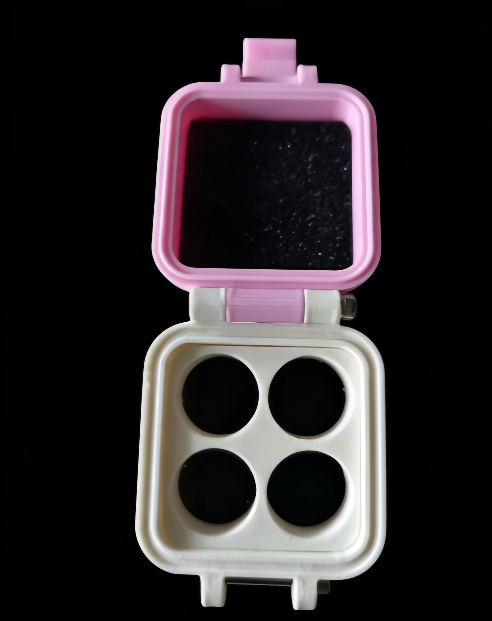 High-end peptide vial box made of PETG material, 3ml 4-pack, can effectively stabilize glass vials to prevent damage, each vial has an independent slot, customizable box color, size, and brand logo printing.