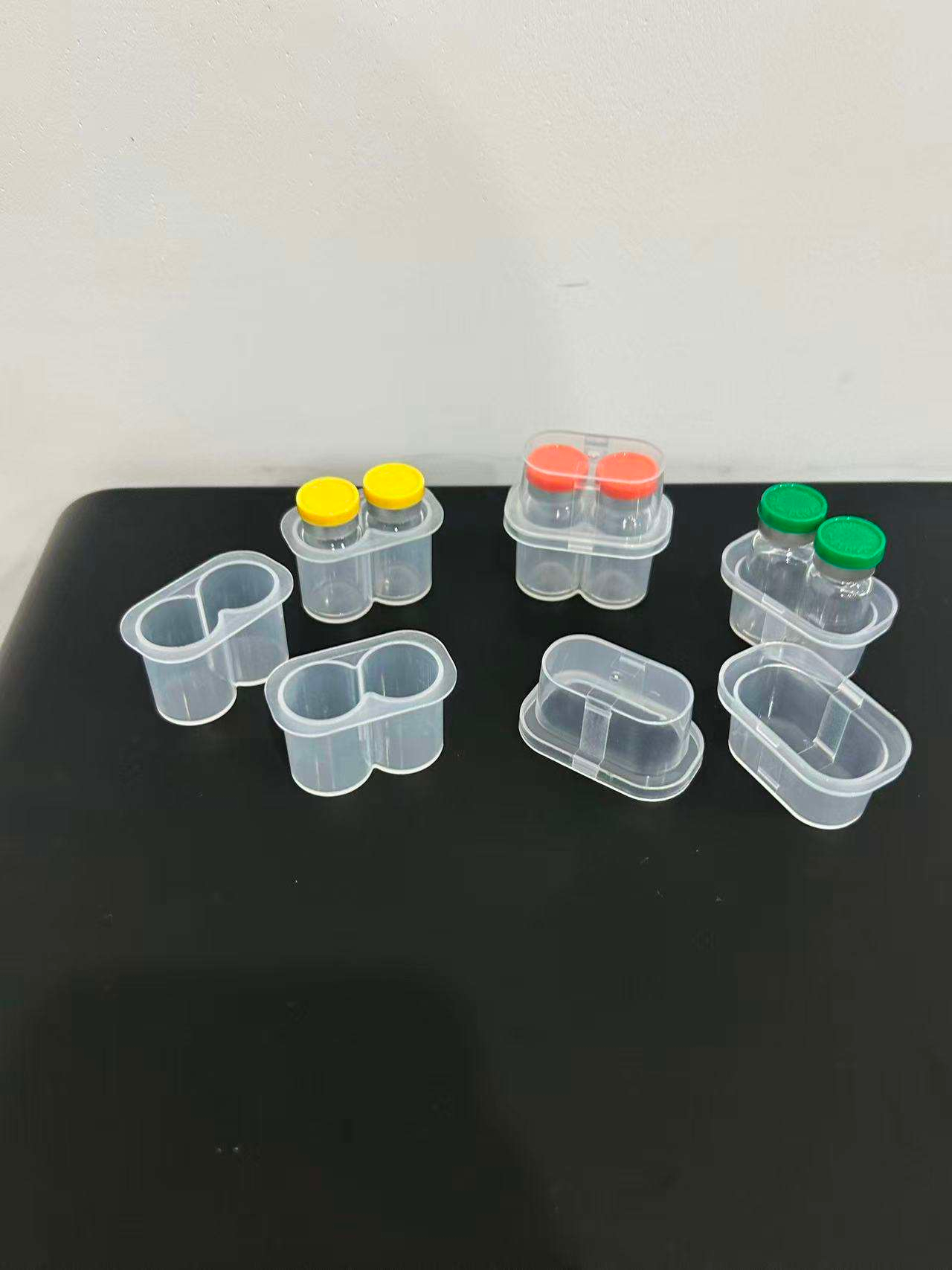 Product specifications: Multi-size PP transparent peptide packaging boxes with compartments, branded by Fuyang, available in custom sizes, ensuring clear and easy-to-read product information.