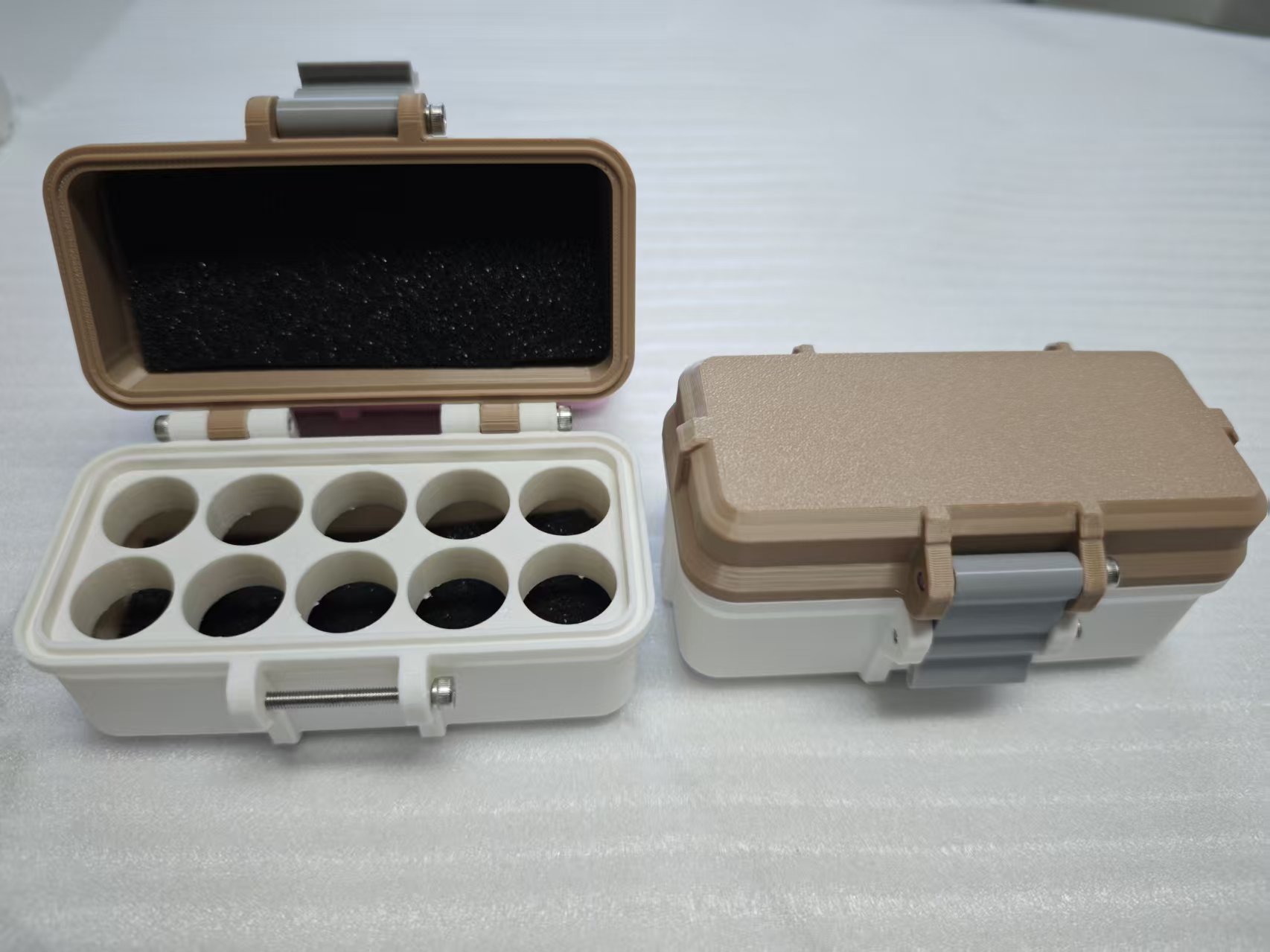 This eco-friendly PETG peptide vial case features safe, non-toxic material, realizing green storage while protecting your peptide vials.