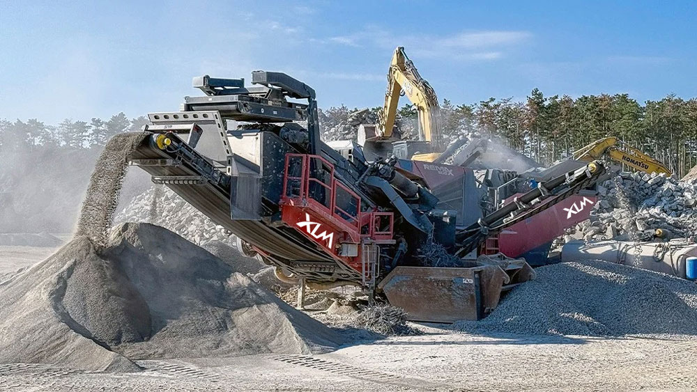 XLM-tracked-impact-crusher