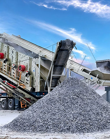 Custom tyre mobile integrated crusher unit