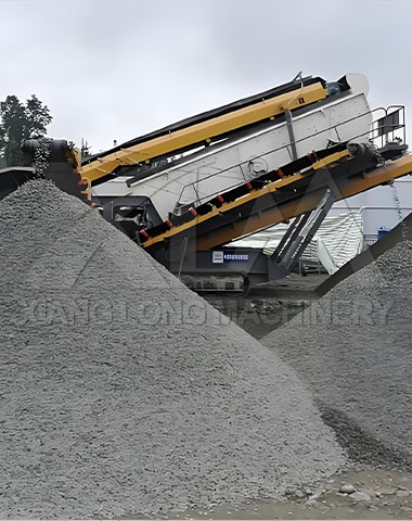 Tracked mobile crushing and screening equipment Brazil - XiangLong Machinery