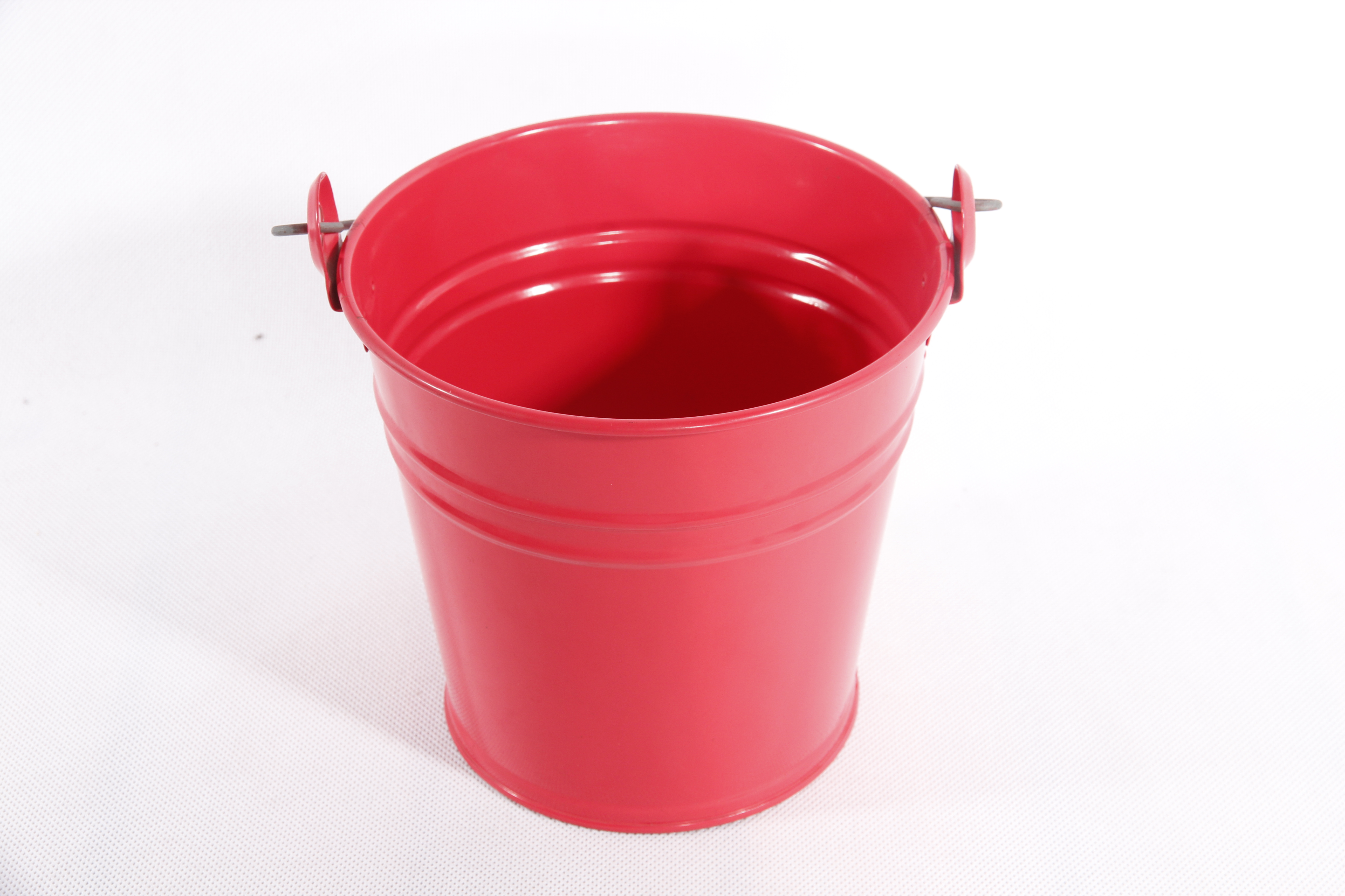 Food Grade Metal Packaging Box
Bucket Case Tin Metal With Handle 
Custom Metal Cans
recyclable food grade tin box
Top quality food grade tin
Custom metal cans with handle
Bucket case tin metal with handle
Custom design metal tin
Tin Packaging Box 
Tin Pac