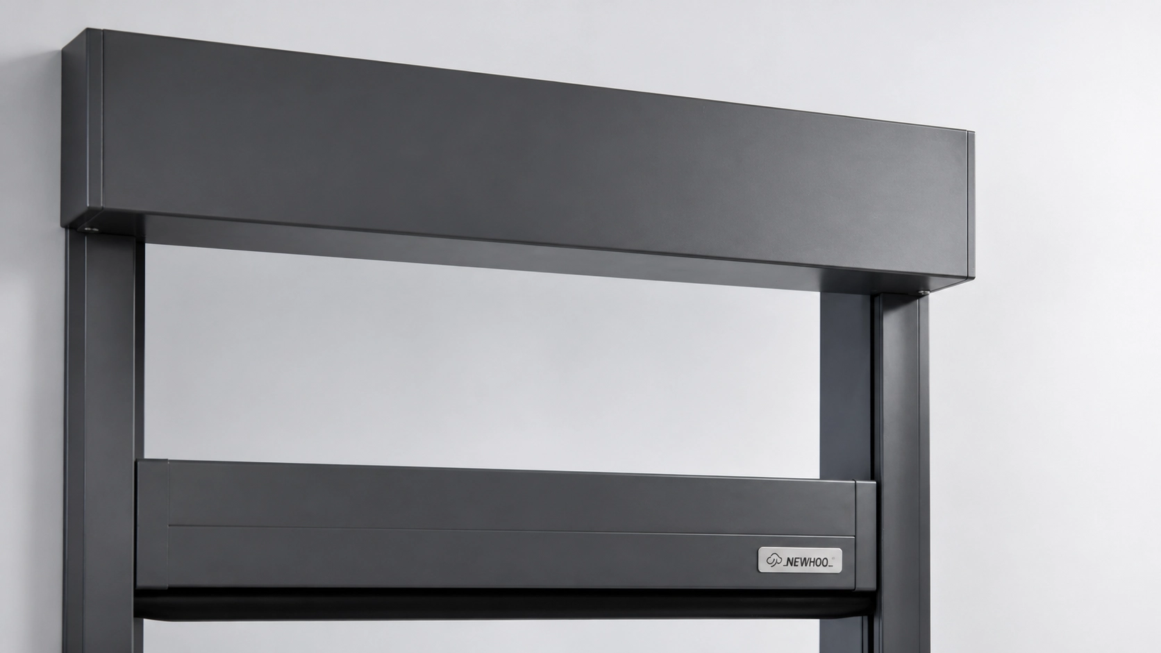 Aluminum side tracks guiding an industrial roller blind