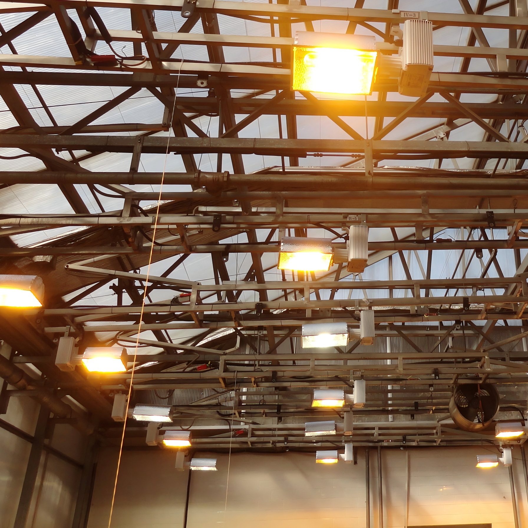 Supplementary lighting system
