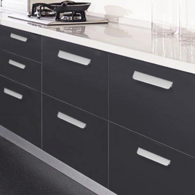 American style pull handles