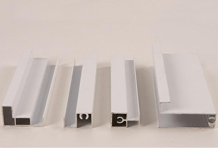 Built-In Aluminum Sliding Wardrobe Door