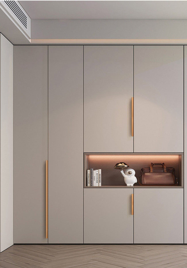 L-shaped edge pull handle