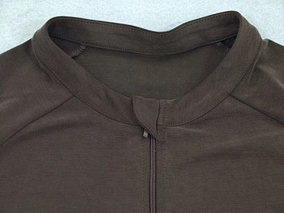 short-sleeve full-zip training top