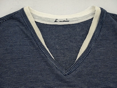 private label striped V-neck tee