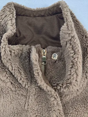 custom sleeveless fleece outerwear