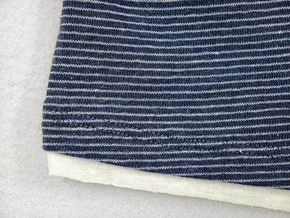 private label striped V-neck tee