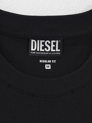 OEM embroidered streetwear T-shirt production