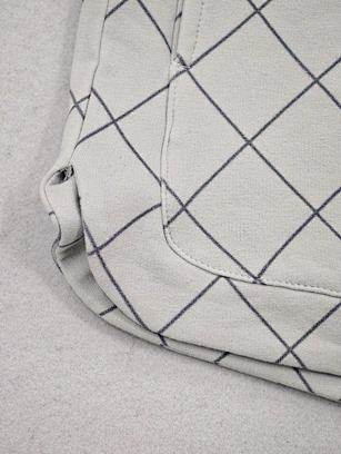 custom curved-hem casual shorts