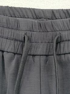 curved-hem athleisure shorts