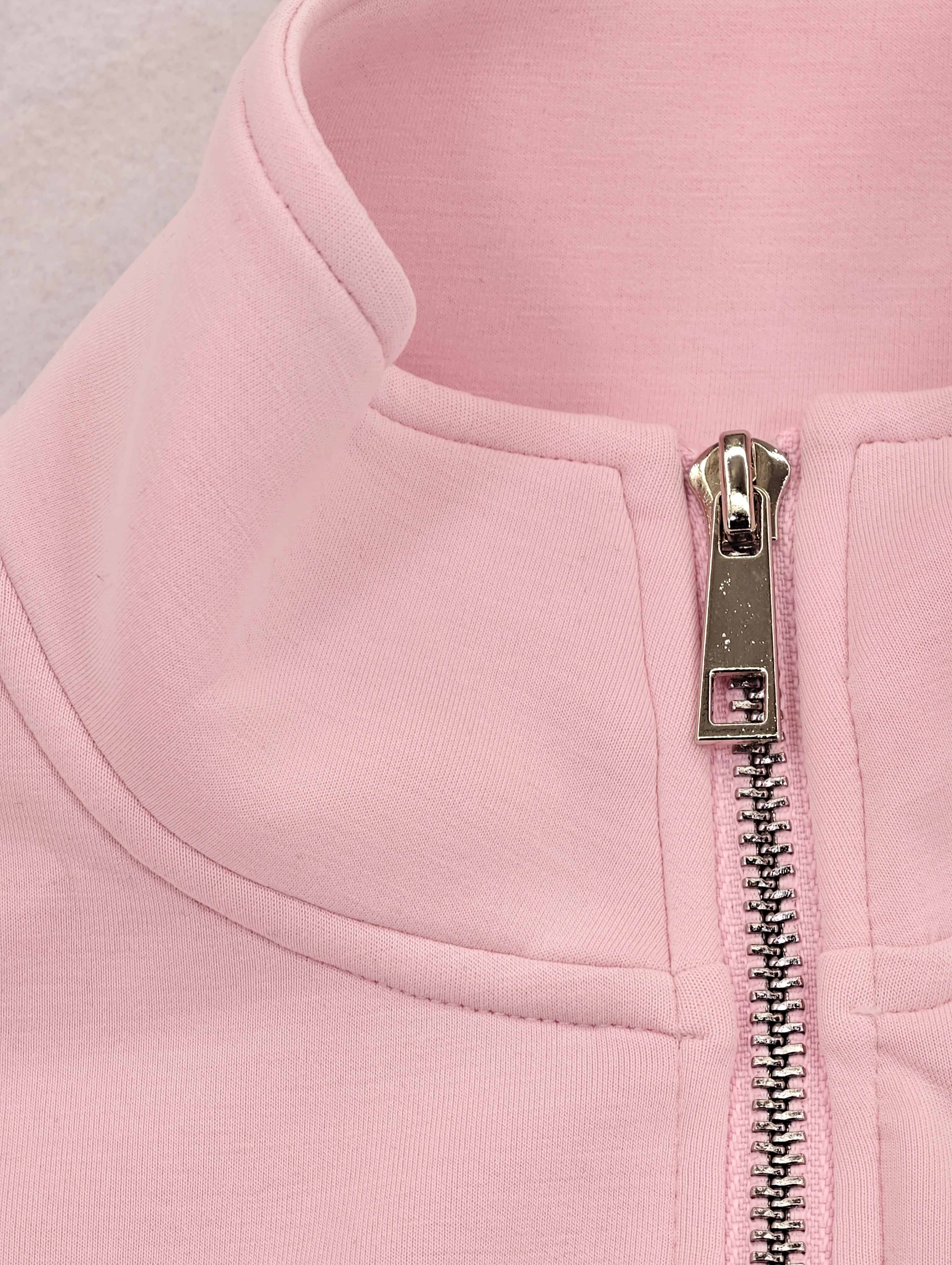 Stand collar with metal half-zip fastening detail
