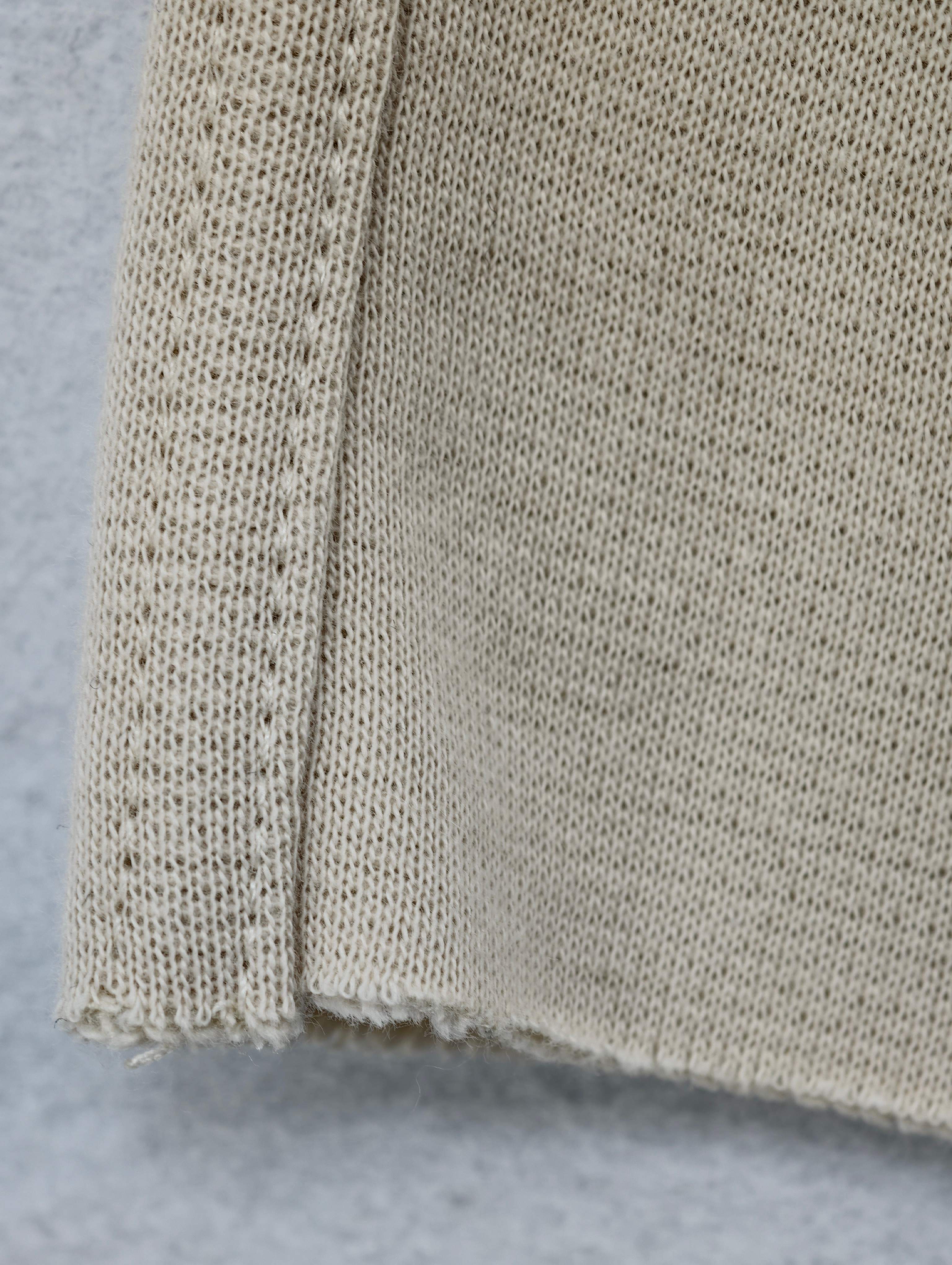 280 GSM cotton-rich French terry hem close-up