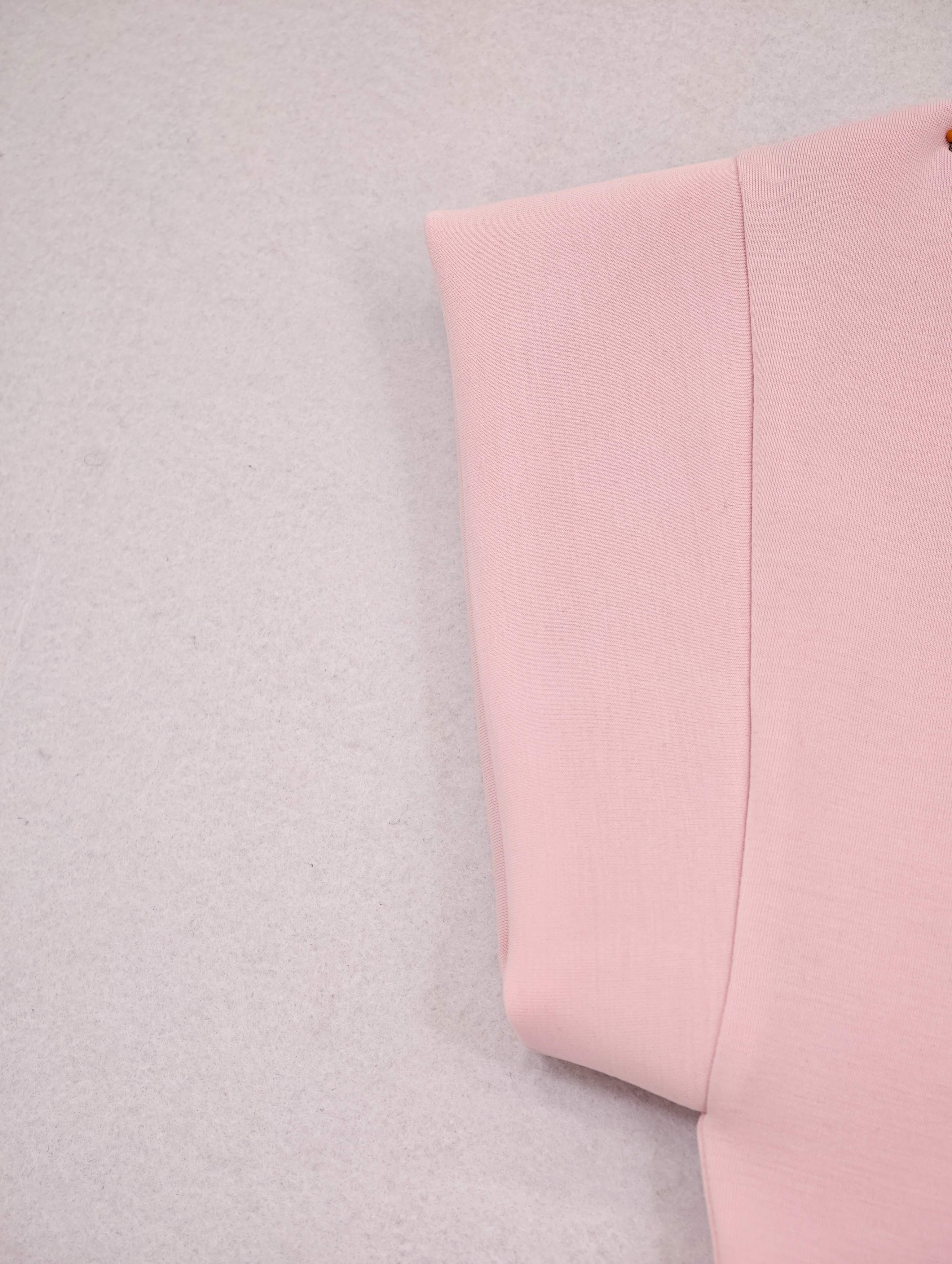 Wide short-sleeve opening with clean folded finish