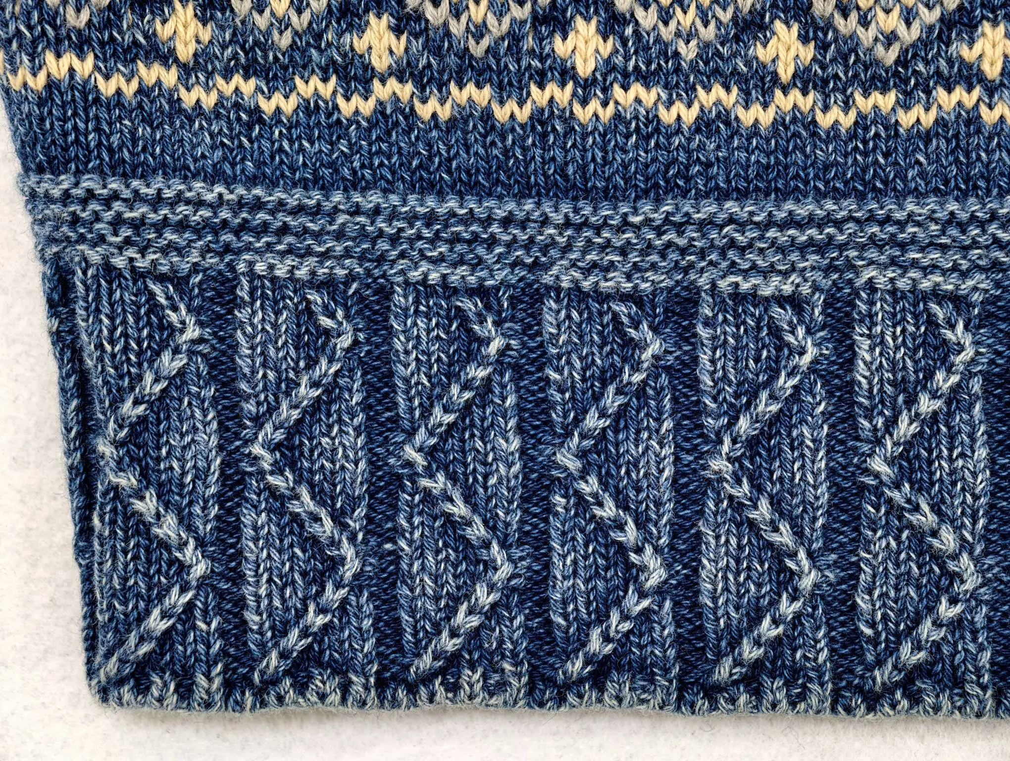 Cotton jacquard cable texture for custom sweater production